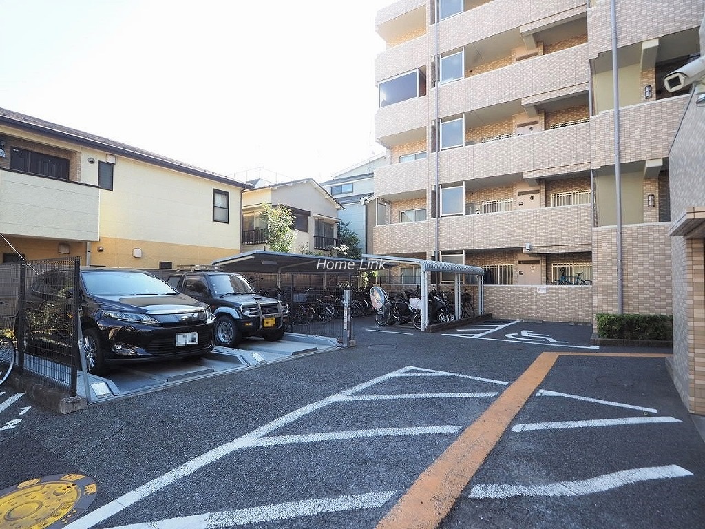 ローヤルシティ東武練馬第3　駐車場